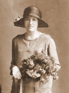Grace Violet Moden