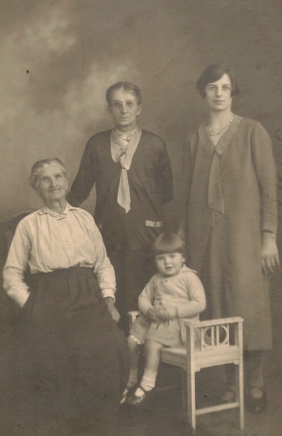 Fanny Hibbard (née Bailey) with daughter Emily, granddaughter Florence Hewitt, and great-granddaughter Mary Beesley. Photo: Ann_Berwickl/Ancestry.co.uk