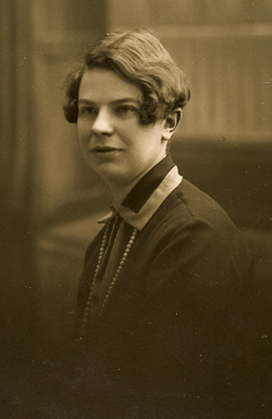 Jessie Yarrow circa 1915.
